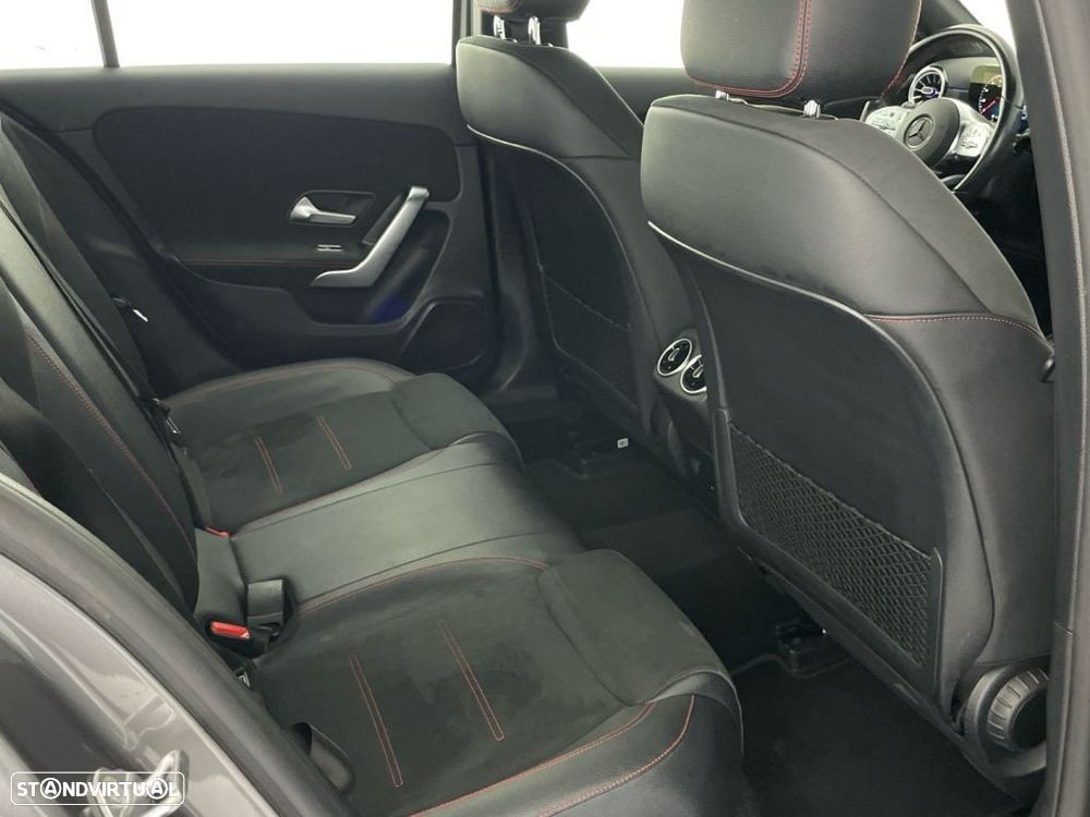 Mercedes-Benz A 180 Limousine d AMG Line Aut. - 24