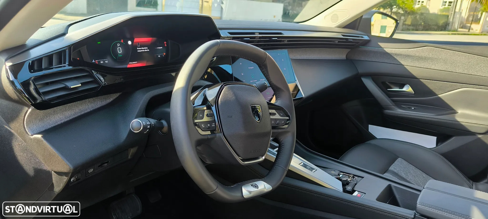 Peugeot 408 1.2 PureTech Allure Pack EAT8 - 29