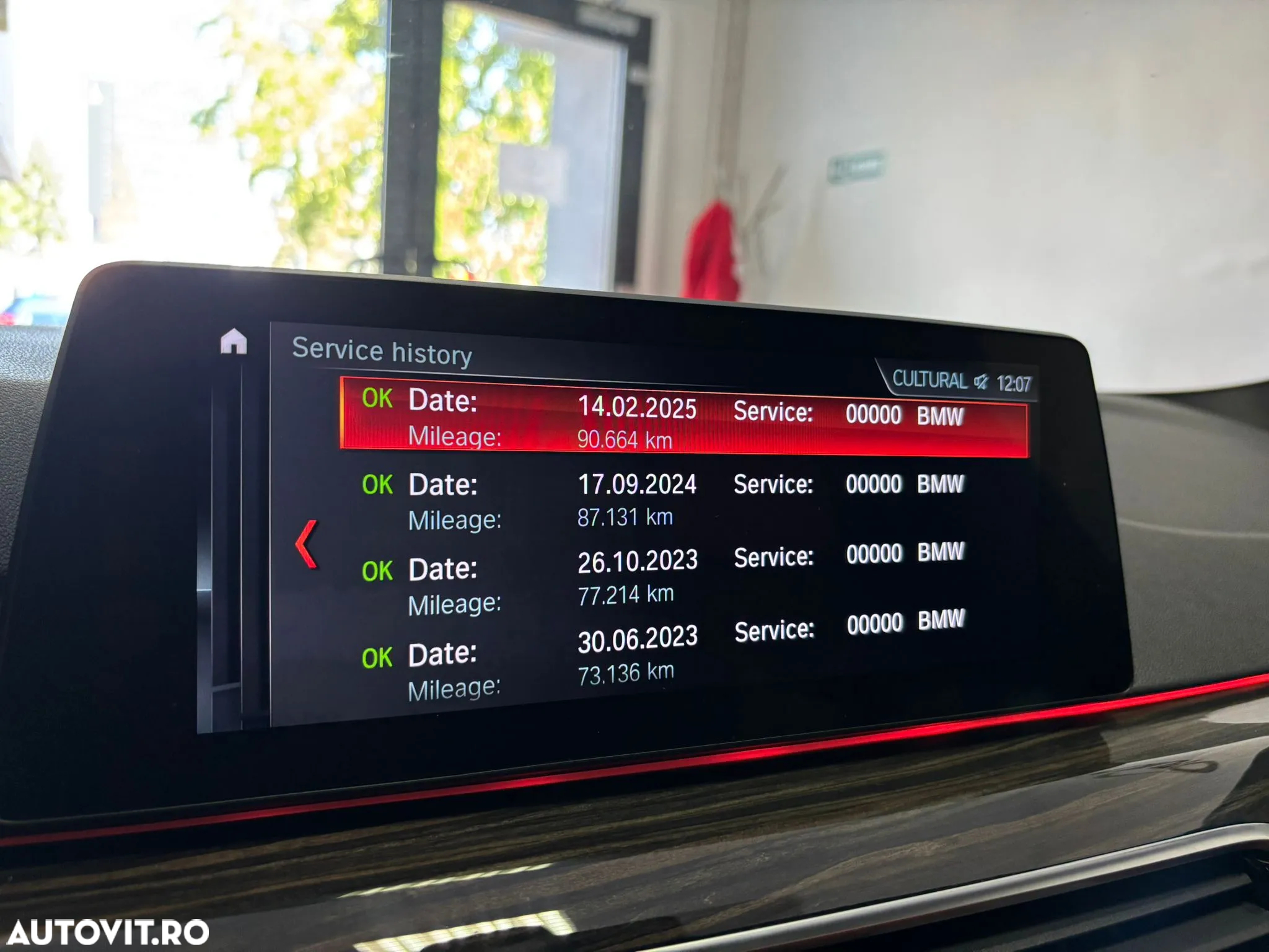 BMW Seria 5 530d xDrive Aut. Sport Line - 36