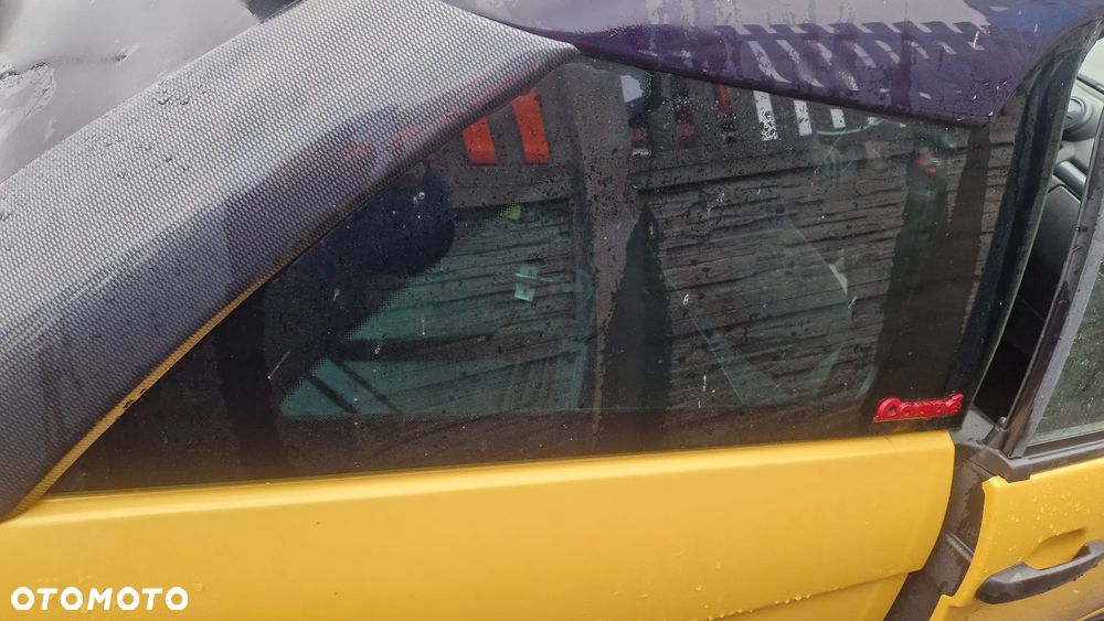 AIXAM COUPE GTI SZYBA KAROSERYJNA PRAWY TYŁ - 1