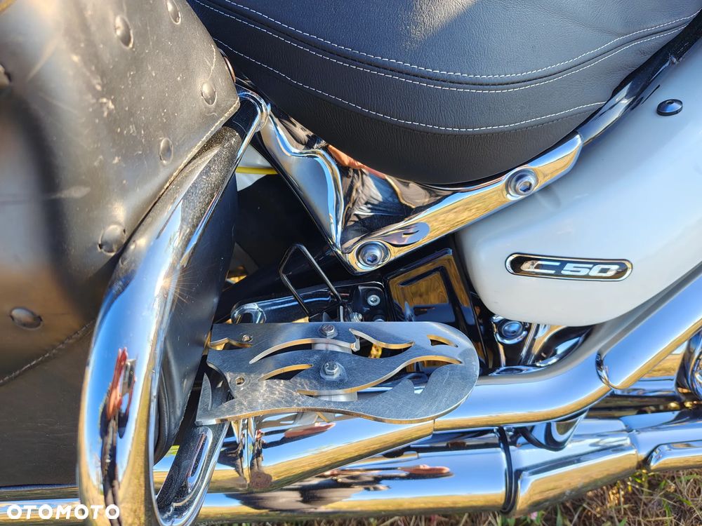Suzuki VL 800 Volusia - Boulevard C50 - 20