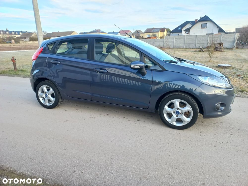 Ford Fiesta - 5