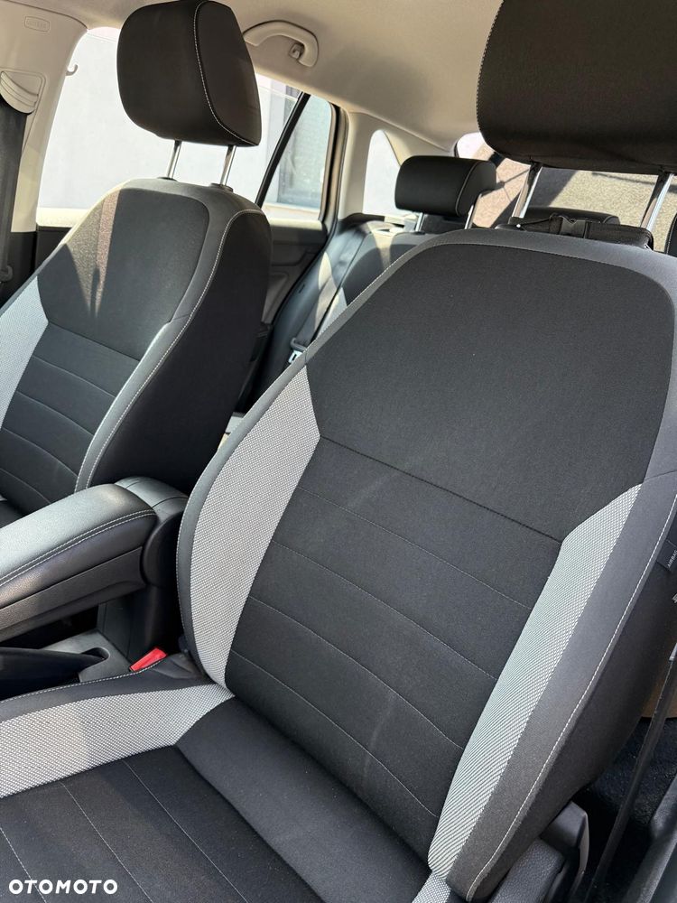 Skoda RAPID Spb 1.2 TSI Ambition - 16