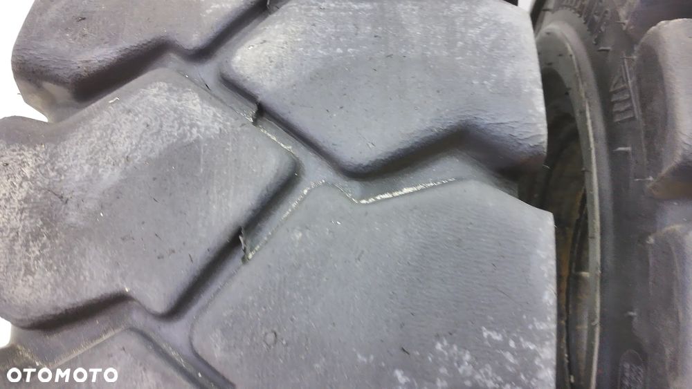 Opona 23 x 9.00 - 10 Trelleborg T-900  NHS 20P. R - 3