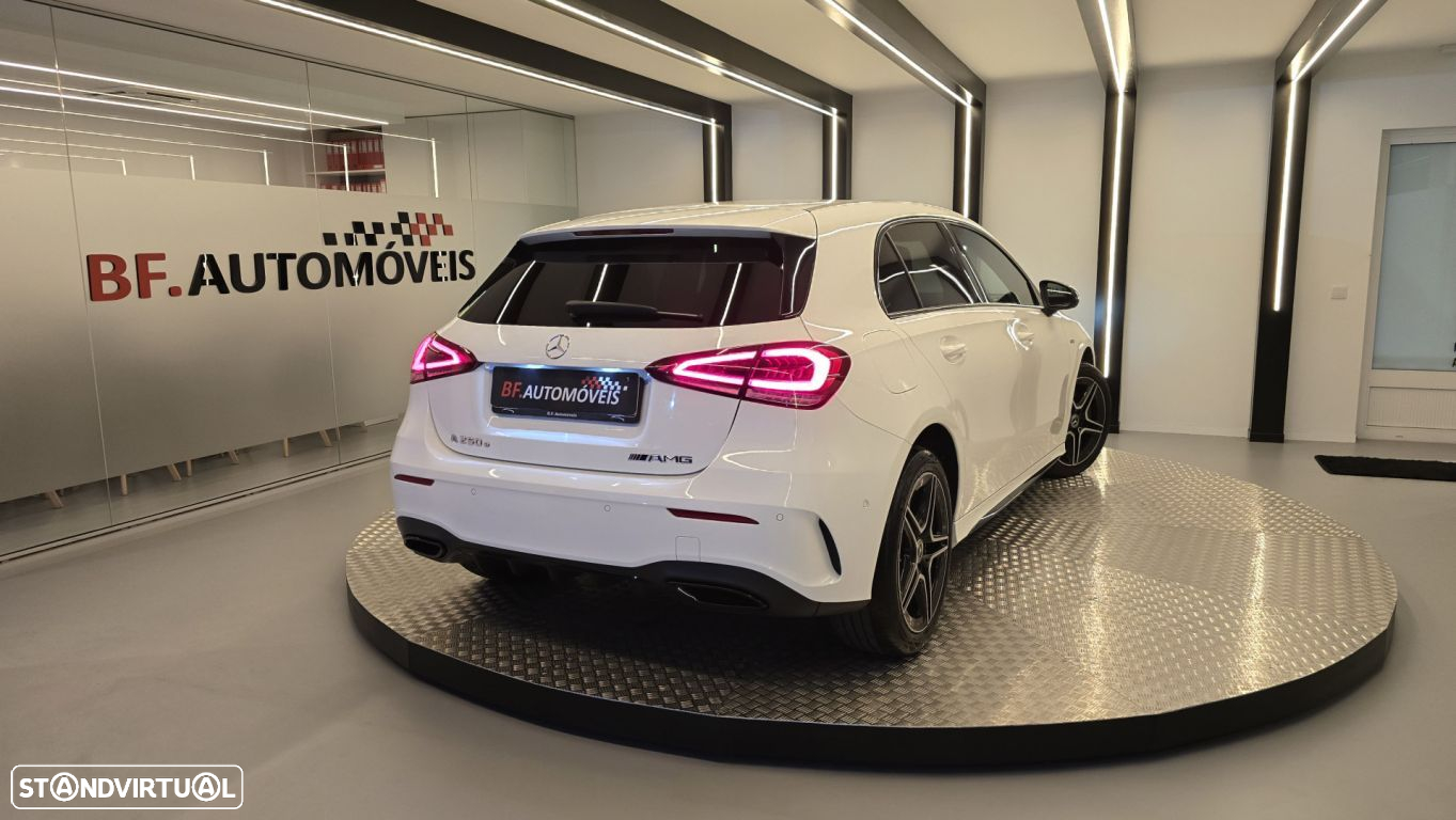Mercedes-Benz A 250 e AMG Line - 17
