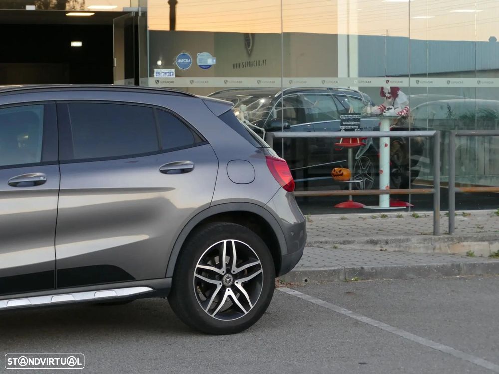 Mercedes-Benz GLA 220 d Urban - 17