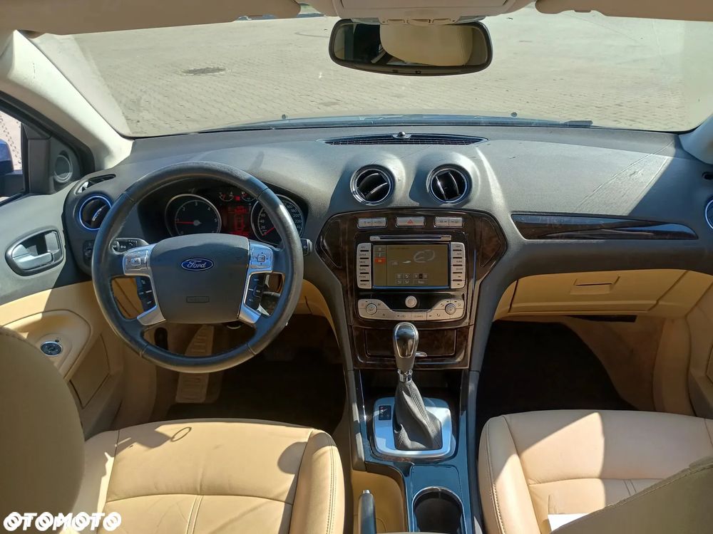 Ford Mondeo 2.0 TDCi Ghia - 11