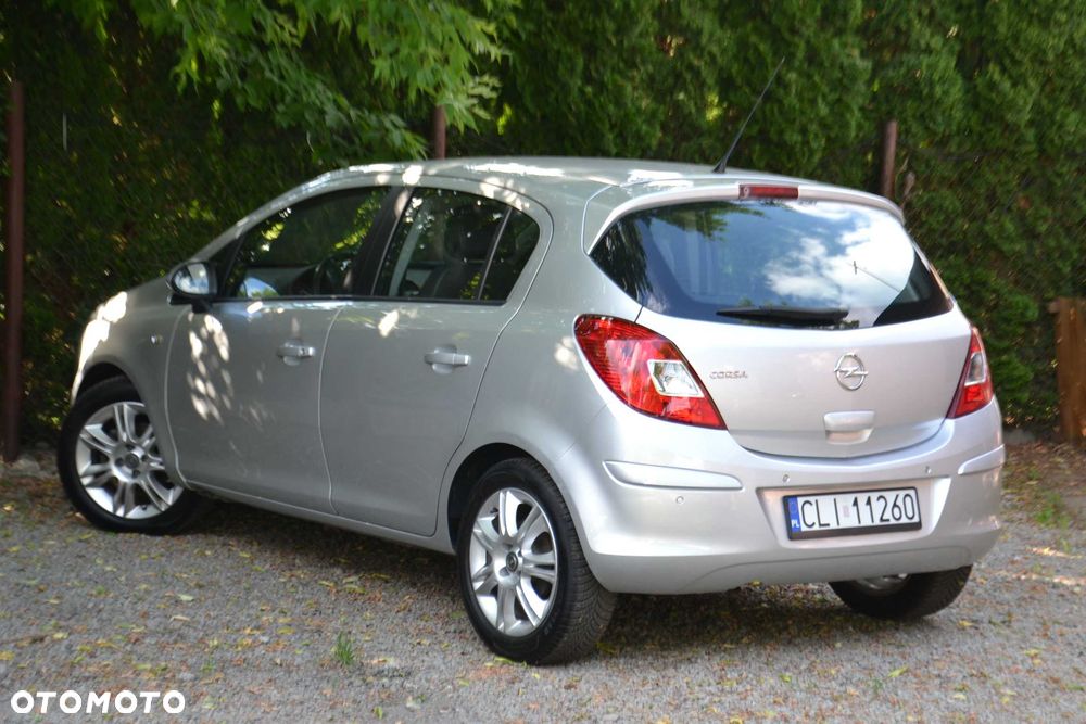 Opel Corsa - 4