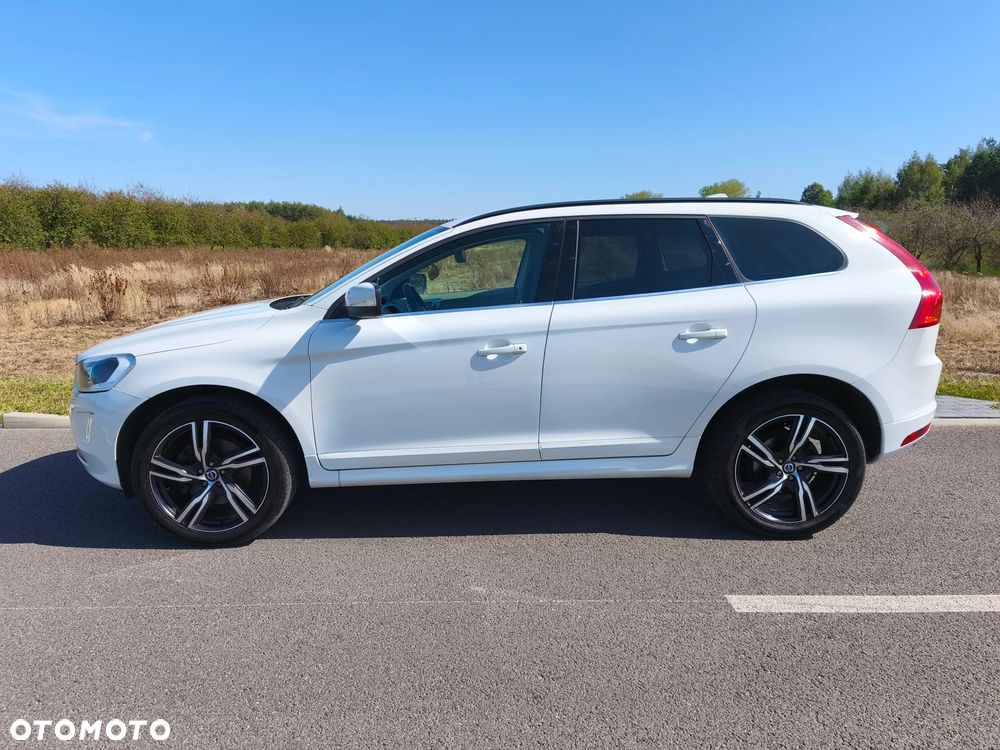 Volvo XC 60 D4 Momentum - 8