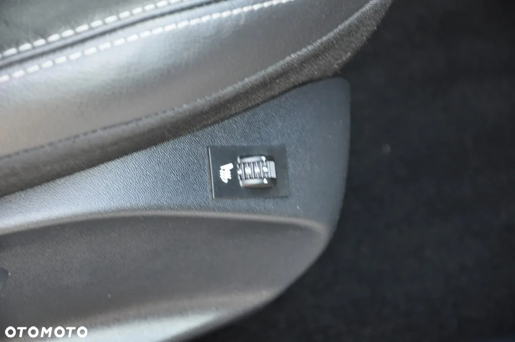 Peugeot 2008 PureTech 110 Stop&Start Business-Line - 31