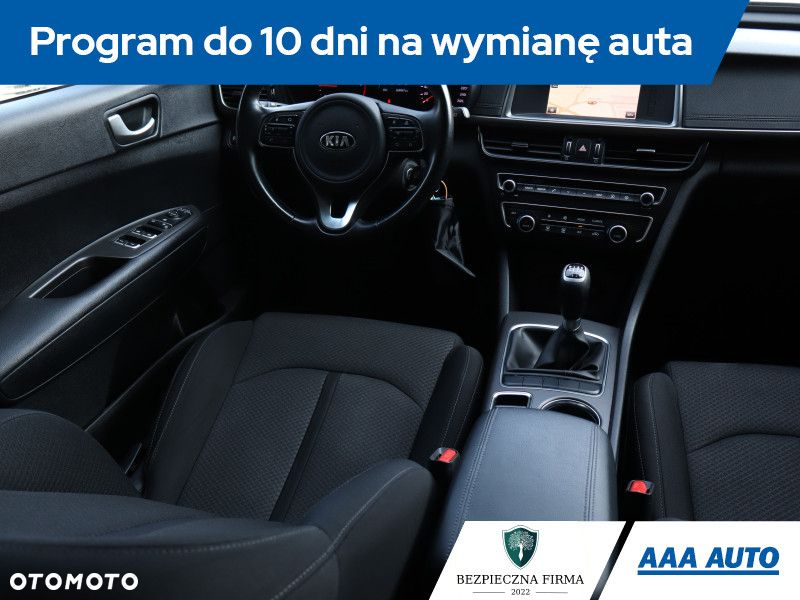 Kia Optima - 8