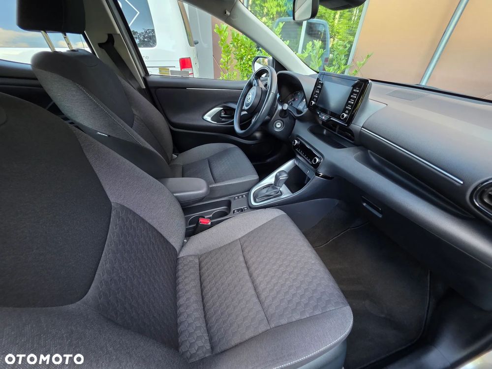 Toyota Yaris - 8