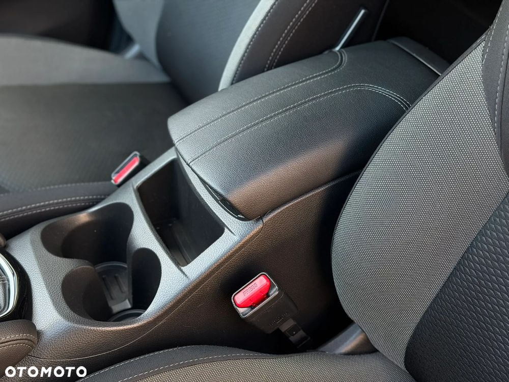 Nissan Qashqai 1.3 DIG-T N-Connecta - 17