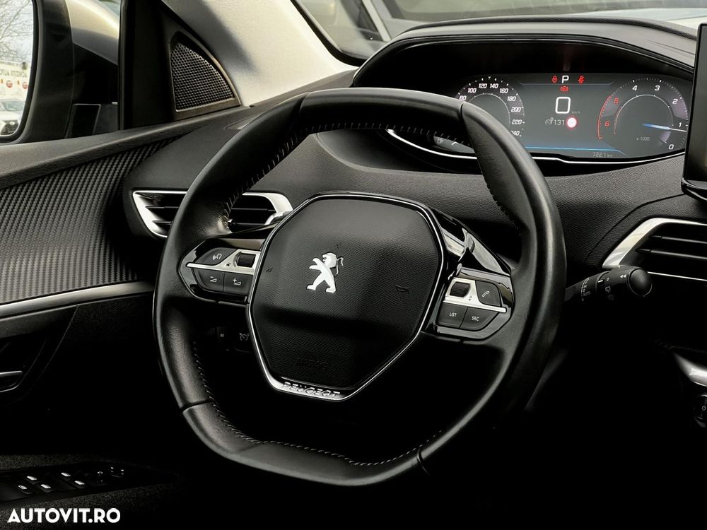 Peugeot 3008 - 11