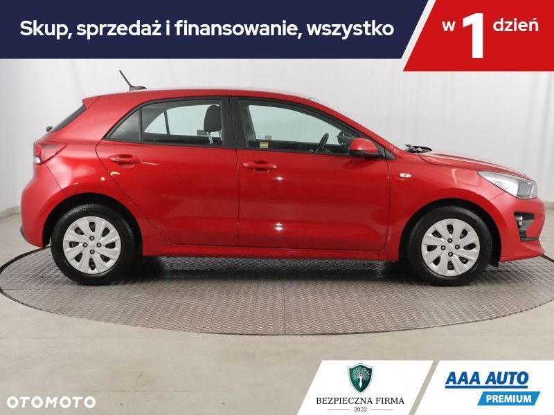 Kia Rio - 7