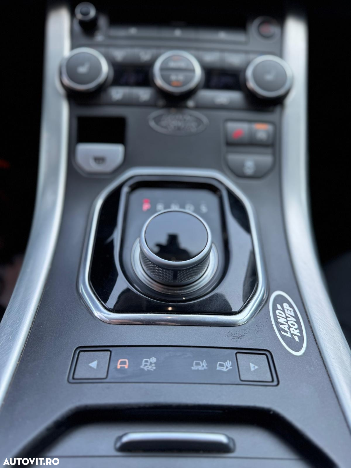 Land Rover Range Rover Evoque - 17