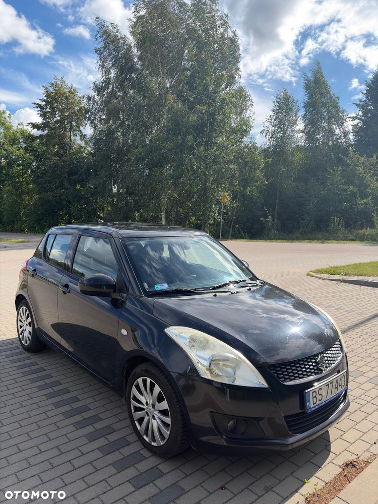 Suzuki Swift - 1