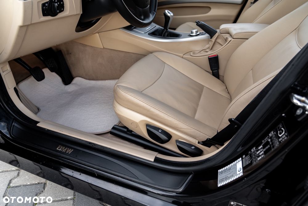BMW Seria 3 325i - 18