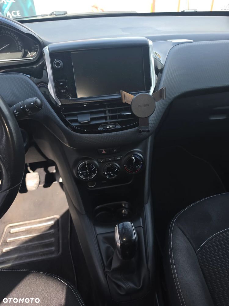 Peugeot 208 82 PureTech Style - 9