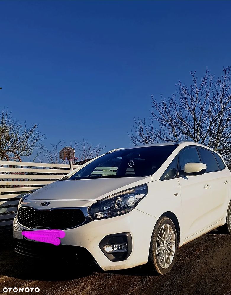 Kia Carens 1.7 CRDi 115 Dream-Team Edition - 4