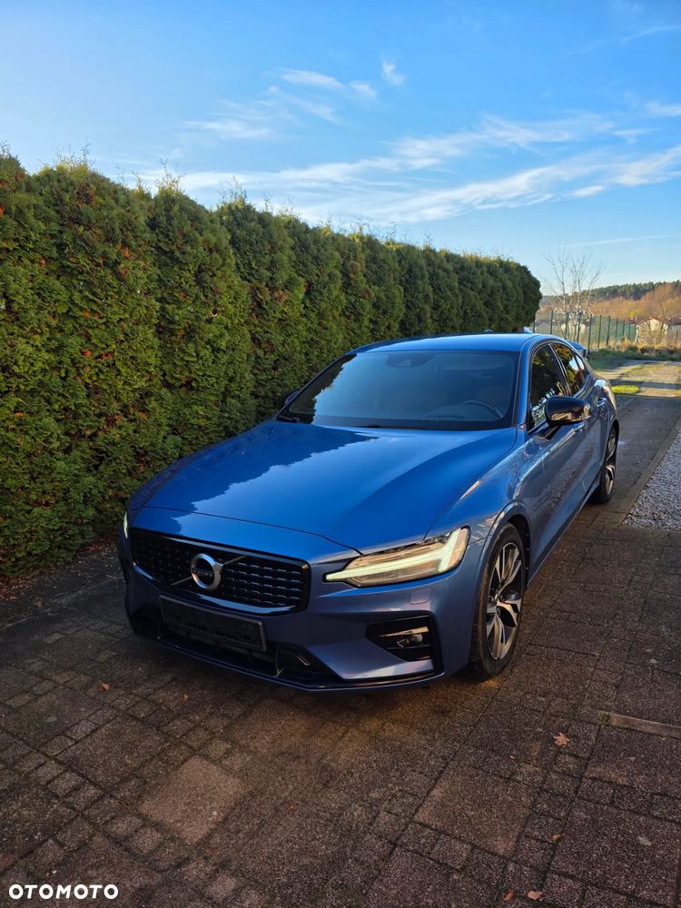 Volvo S60 T5 R-Design - 1