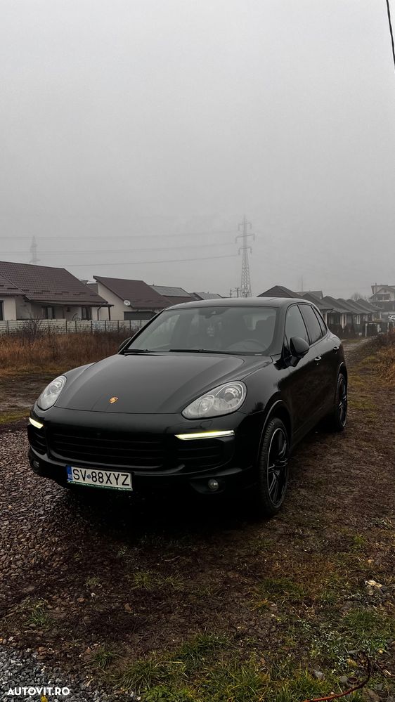 Porsche Cayenne 3.0 L - 6