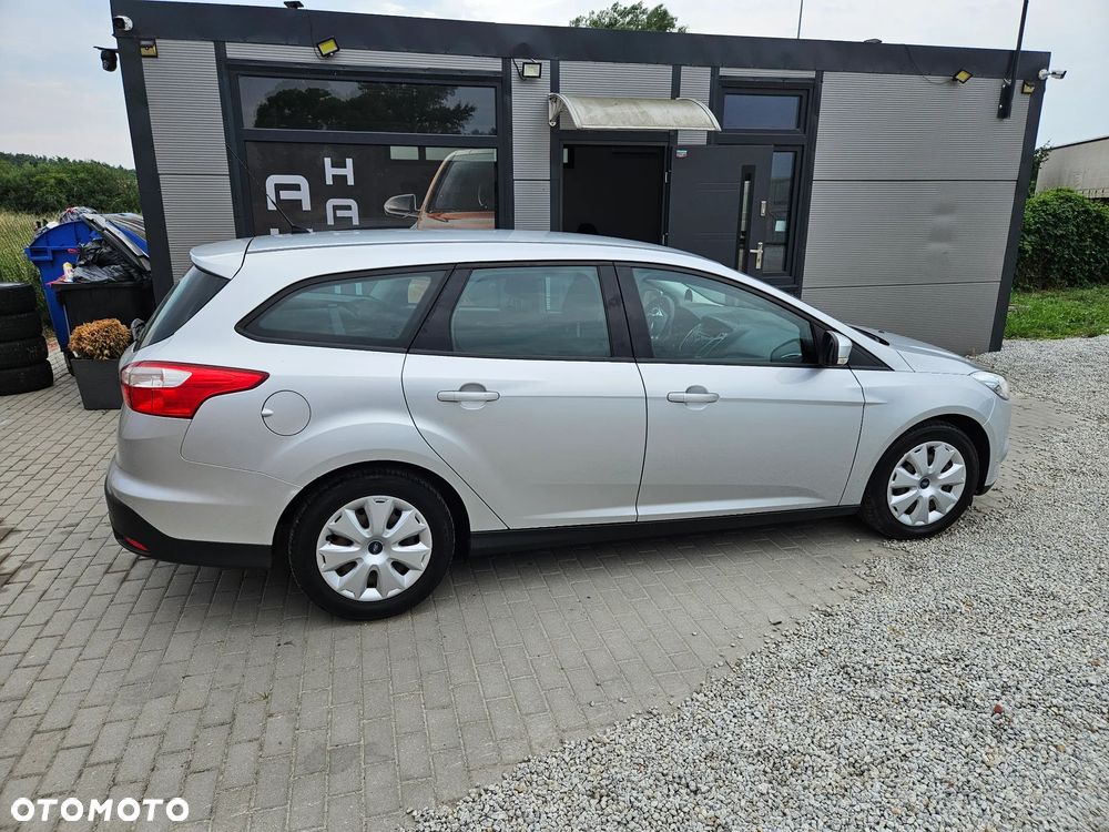 Ford Focus 1.6 TDCi ECOnetic 99g Start-Stopp-System Champions Edition - 8