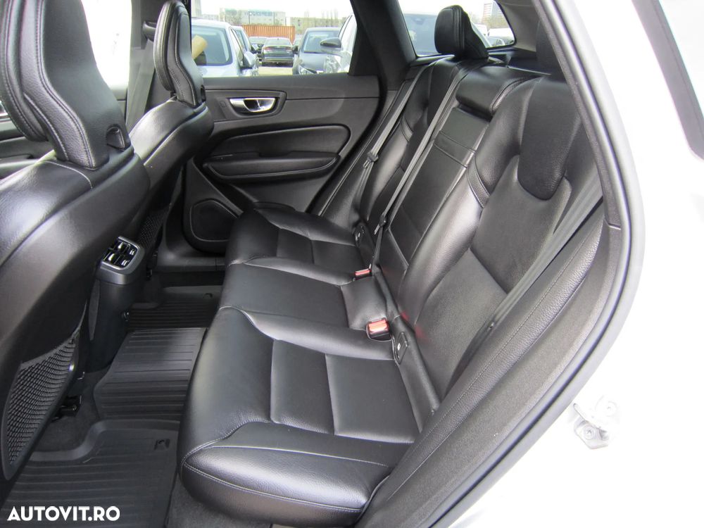 Volvo XC 60 B4 D AWD Geartronic Inscription - 10