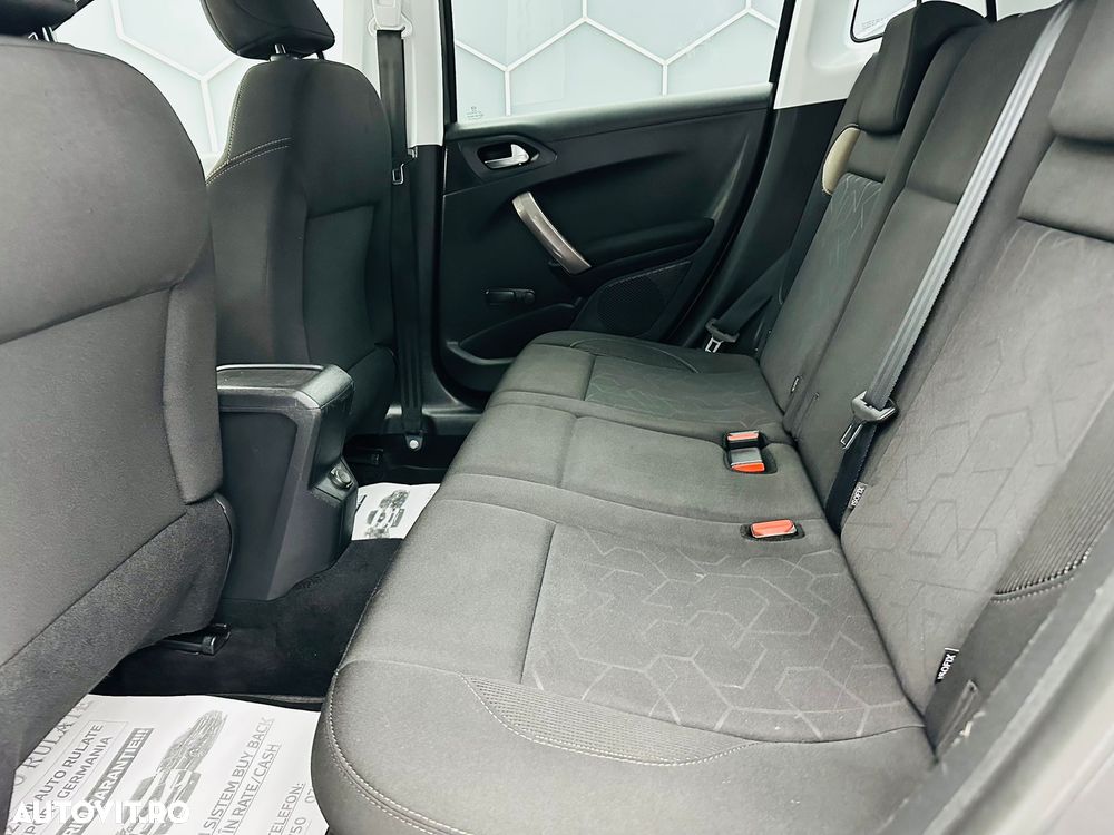 Peugeot 2008 PureTech 82 Style - 13