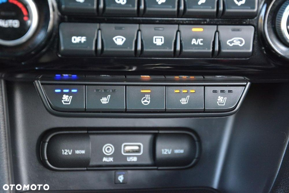 Kia Sportage 2,0 CRDI AWD Platinum - 29