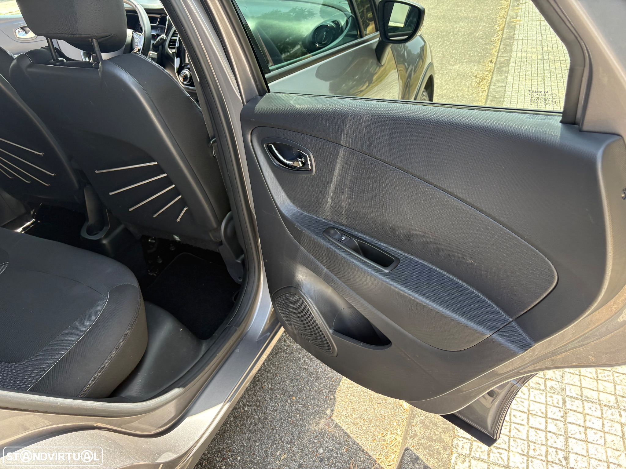 Renault Captur 0.9 TCE Sport - 28