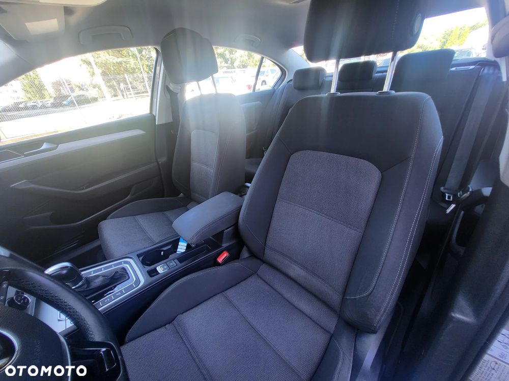 Volkswagen Passat 1.8 TSI BMT Comfortline DSG - 19