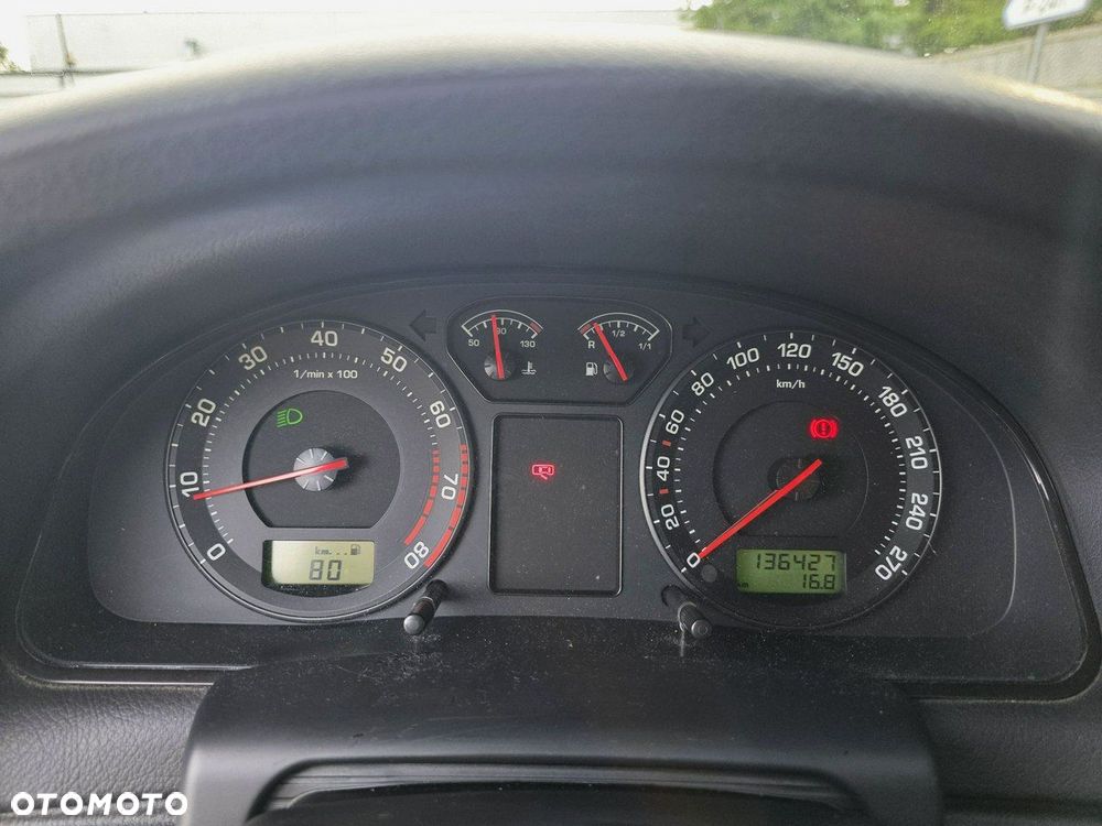 Skoda Superb 2.0 Comfort - 18