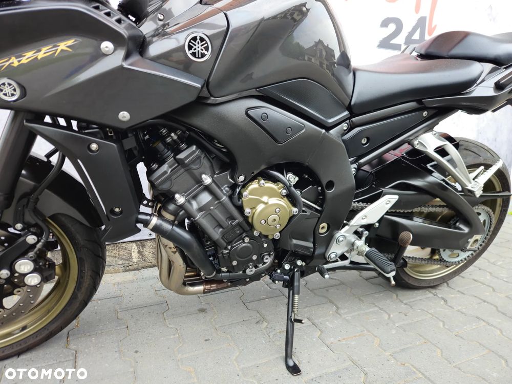 Yamaha FZ - 12