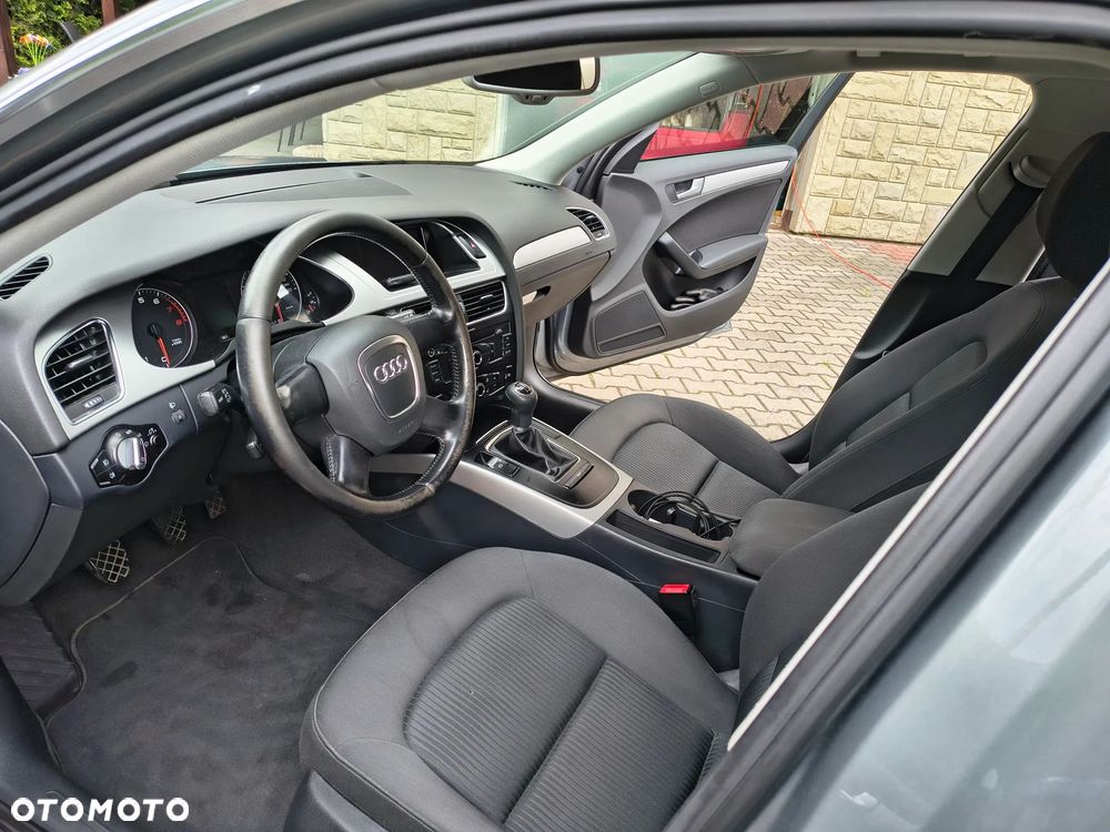 Audi A4 Avant 1.8 TFSI Ambiente - 6