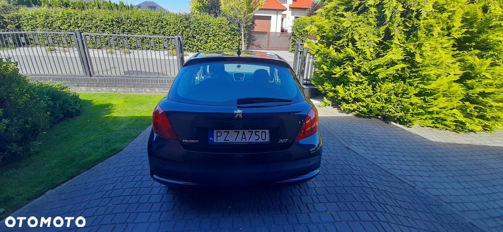 Peugeot 207 - 2