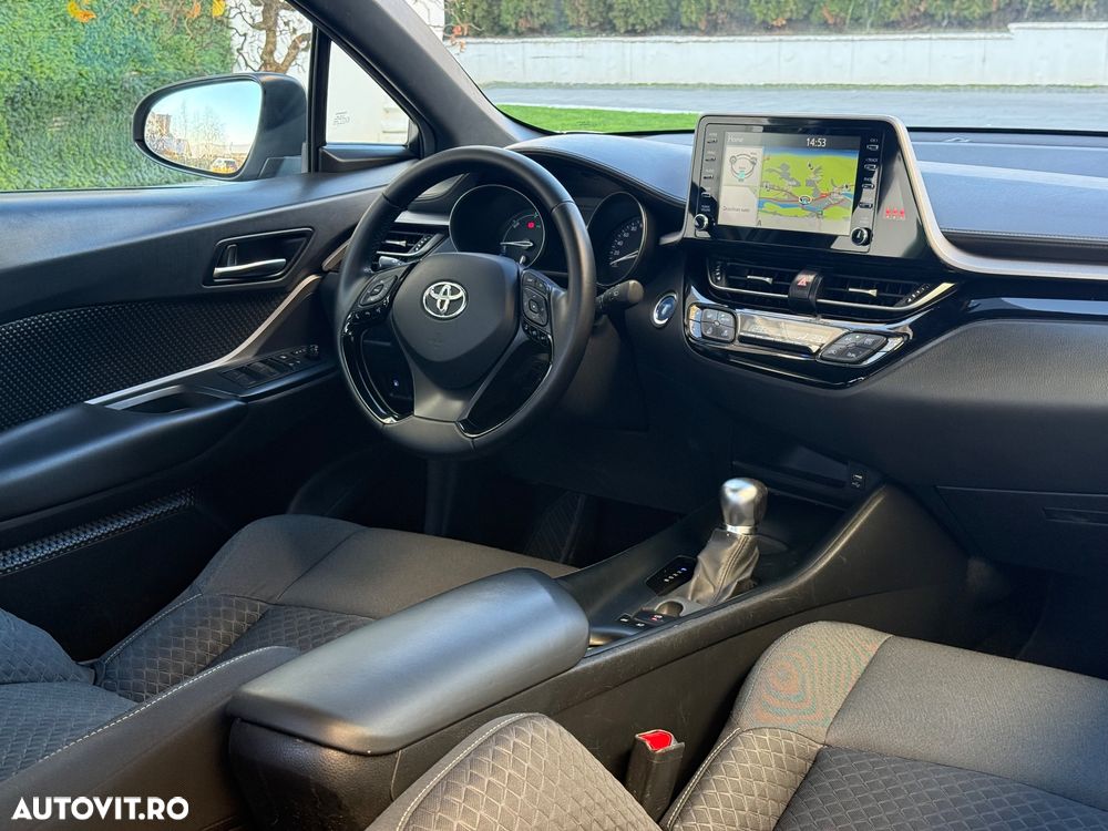Toyota C-HR Hybrid Business-Edition - 16