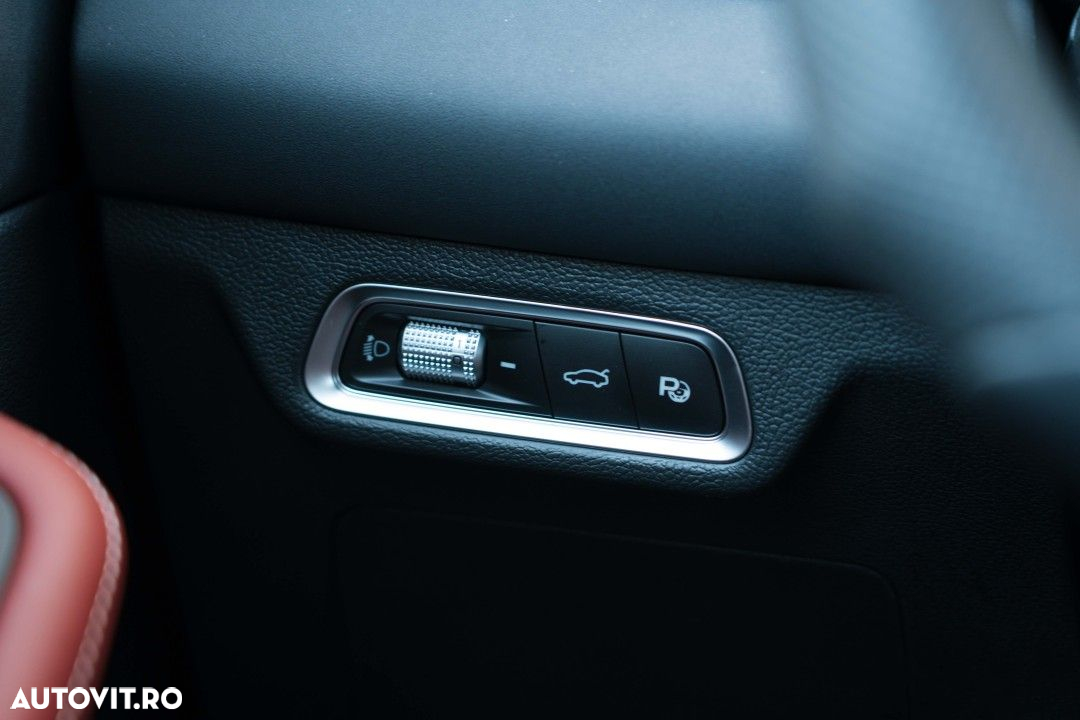Geely Coolray - 20
