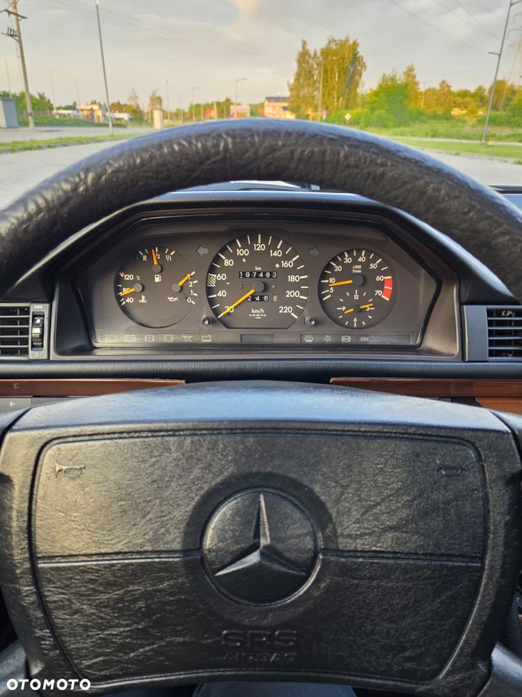 Mercedes-Benz W124 (1984-1993) ver-260-se - 17