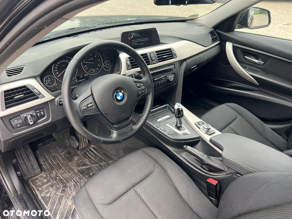 BMW Seria 3 316d - 34