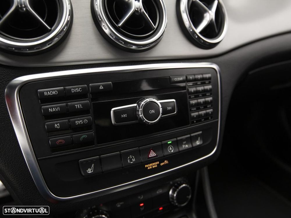 Mercedes-Benz GLA 200 - 18