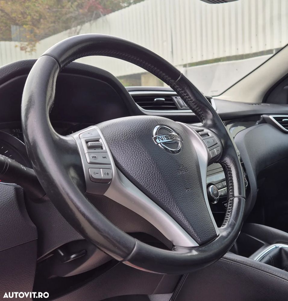 Nissan Qashqai 1.5 DCI Start/Stop Tekna - 23