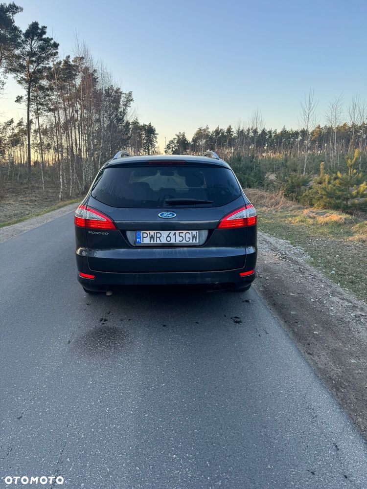Ford Mondeo - 8