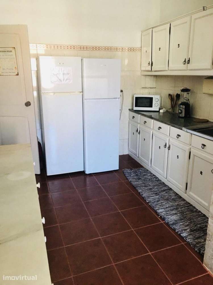 Quarto - localizado em Arroios Lisbon - Grande imagem: 2/17