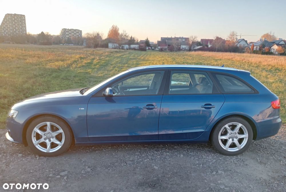 Audi A4 Avant - 5