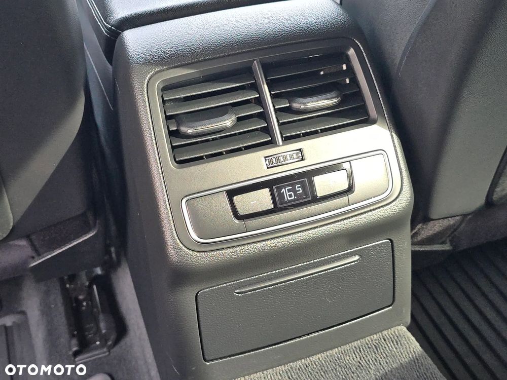 Audi A4 Avant 2.0 TDI S tronic - 35