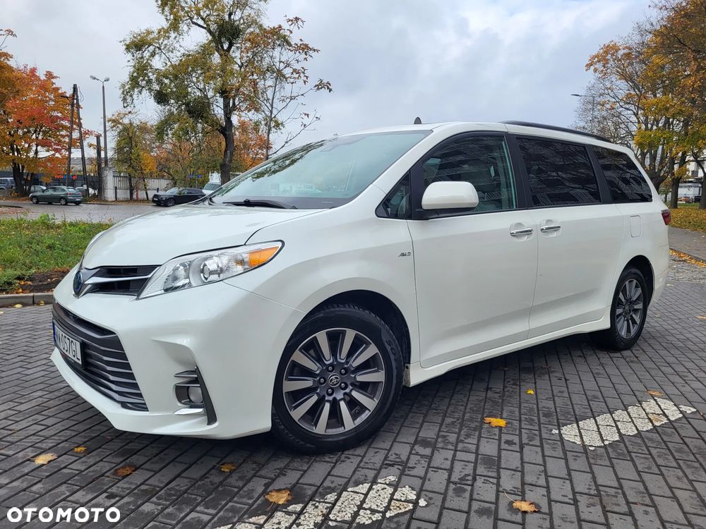Toyota Sienna 3.5 V6 XLE AWD - 3