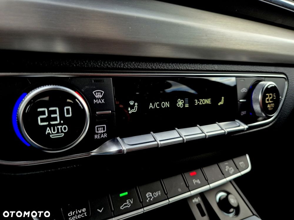 Audi Q5 50 TFSIe quattro S tronic S line - 23