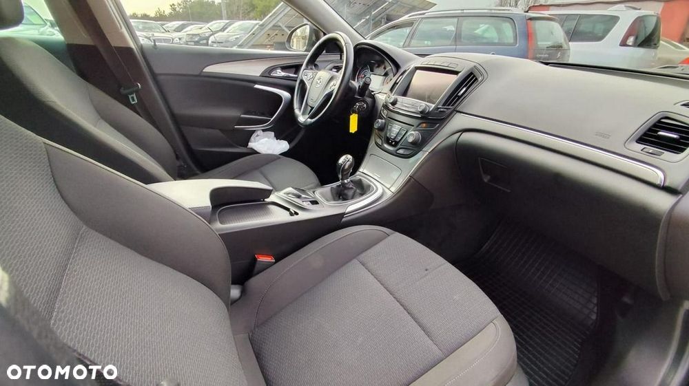 Opel Insignia - 11