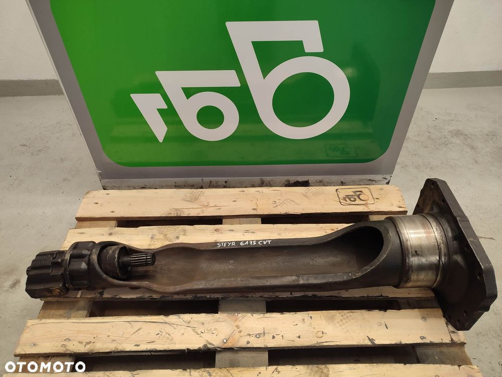 Obudowa wału napędowego STEYR 6175 CVT (51414257) - 2